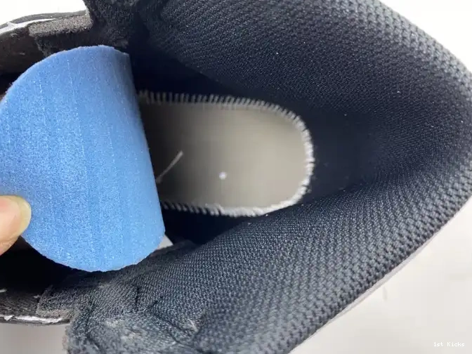1st Kicks (2014) Black 555088-010 Air Retro Jordan 1 White 0602